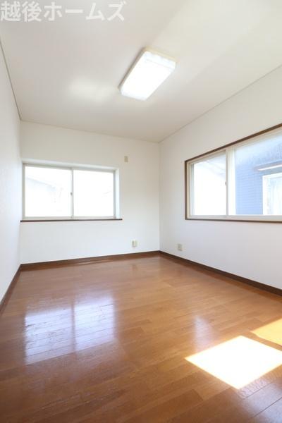新潟市西区上新栄町２丁目の中古一戸建て