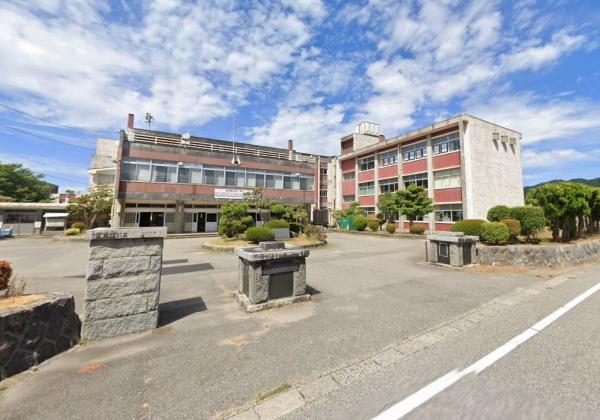 村上市田端町の土地(村上市立村上第一中学校)