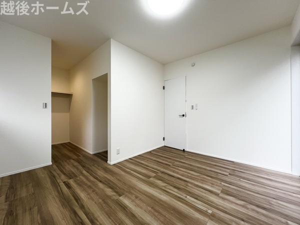 新潟市西区鳥原の中古一戸建て