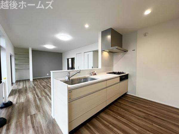 中古戸建　西区鳥原　リセットハウス