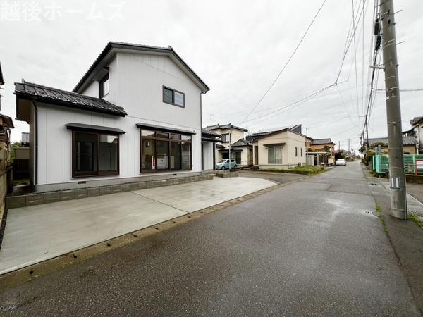 新潟市西区鳥原の中古一戸建て