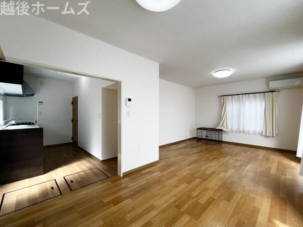 新潟市西区五十嵐１の町の中古一戸建