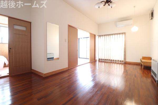 新潟市西区金巻の中古一戸建て