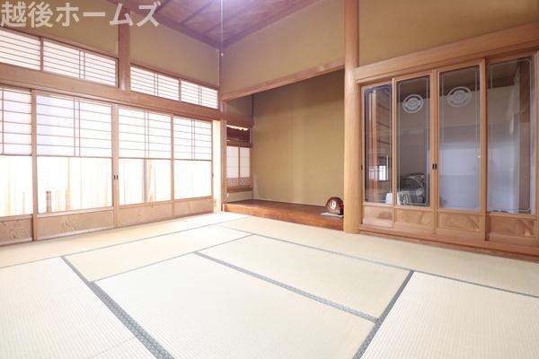 新潟市西区金巻の中古一戸建て