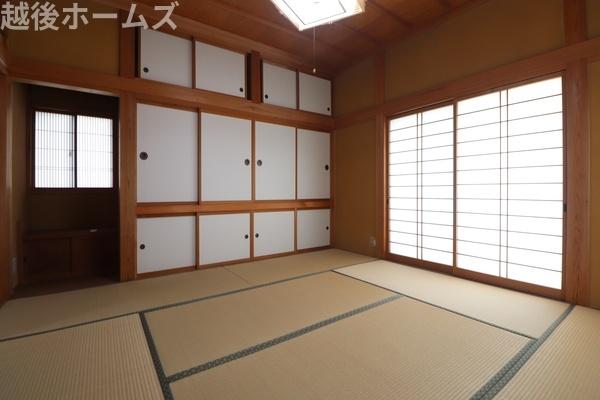 新潟市西区金巻の中古一戸建て