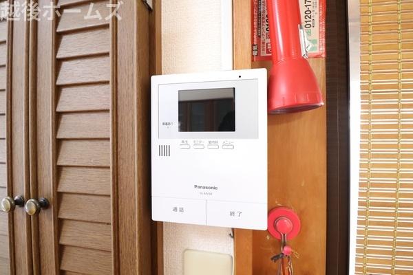 新潟市西区金巻の中古一戸建て