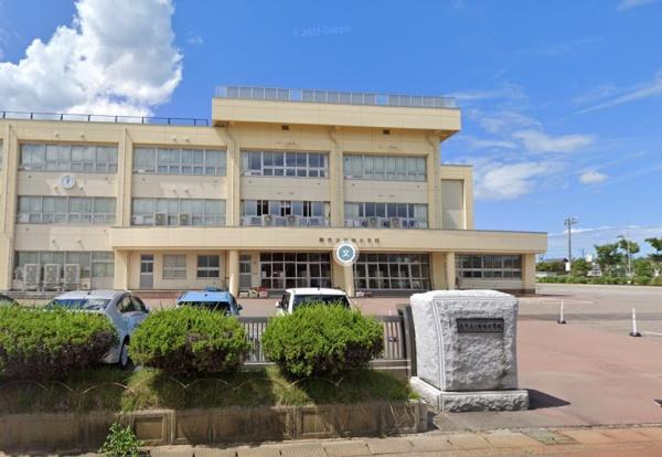 燕市吉田弥生町の土地(燕市立吉田小学校)