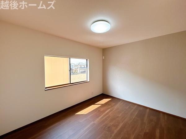 新潟市西蒲区和納の中古一戸建て