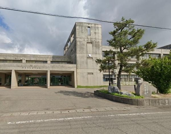 見附市葛巻１丁目の中古一戸建て(見附市立西中学校)