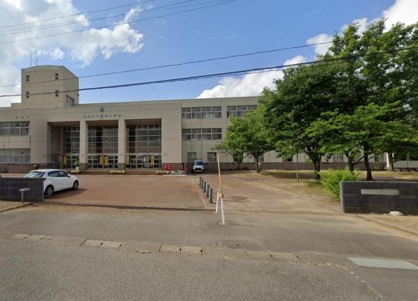 見附市葛巻１丁目の中古一戸建て(見附市立葛巻小学校)