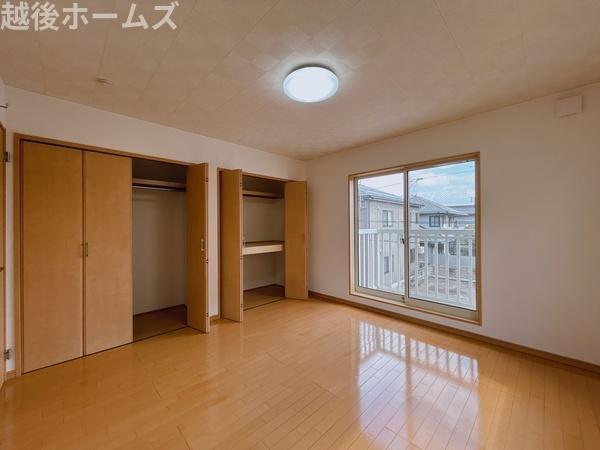 三条市直江町１丁目の中古一戸建て