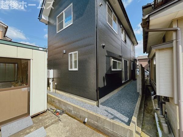 三条市直江町１丁目の中古一戸建て