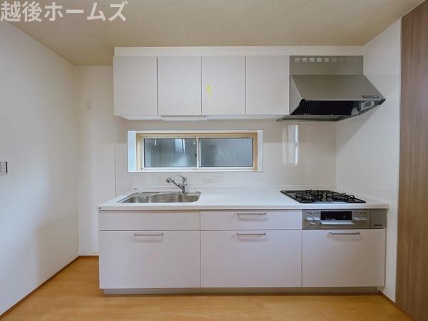 三条市直江町１丁目の中古一戸建て