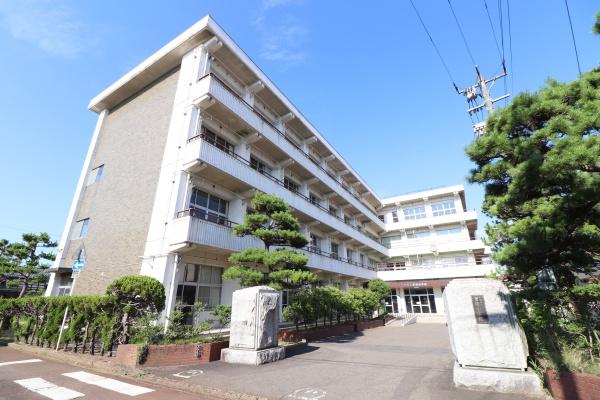 新潟市西蒲区鱸の土地(新潟市立曽根小学校)