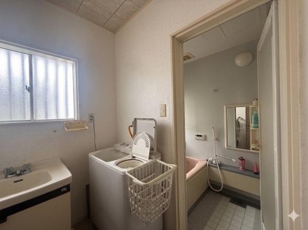 新潟市東区東中島４丁目の中古一戸建て