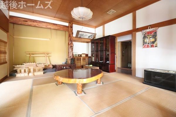 新潟市西蒲区升岡の中古一戸建て