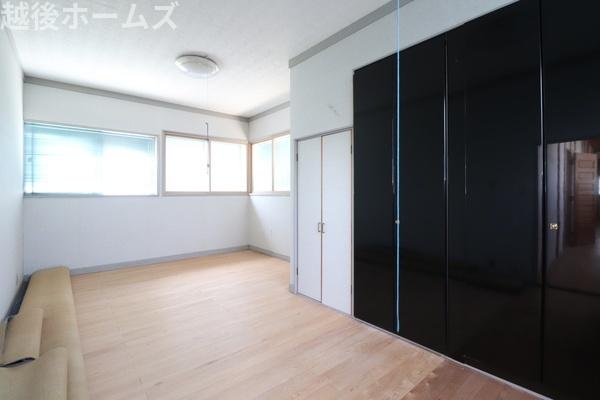 新潟市西蒲区升岡の中古一戸建て