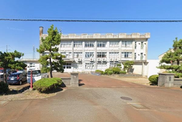 長岡市福井町の中古一戸建て(長岡市立新組小学校)