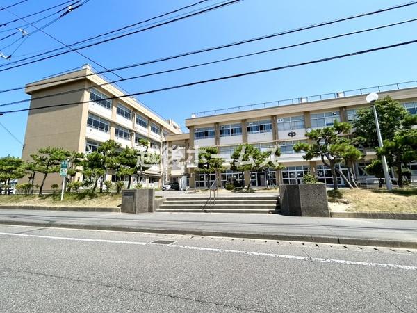 新潟市中央区親松の中古一戸建て(新潟市立上山中学校)