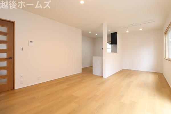 中古戸建　三条市月岡２丁目　リセットハウス