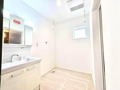 新築戸建　長岡市寿３丁目　KA043
