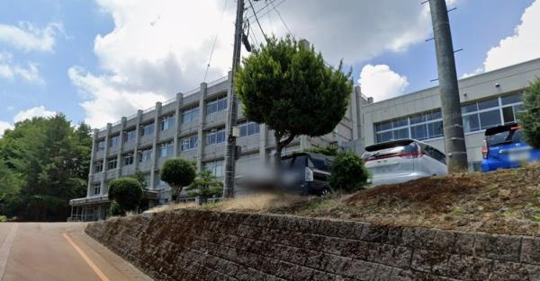 長岡市鳥越の中古一戸建て(長岡市立三島中学校)