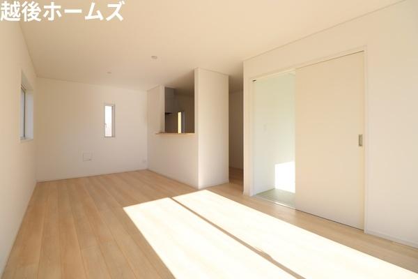 ２号棟　長岡市稲保南２丁目　第２　クレイドルガーデン