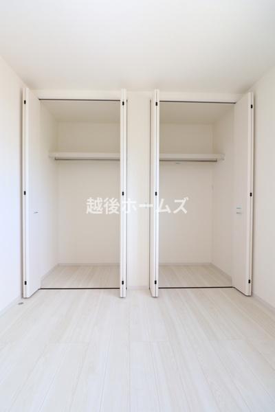 新潟市西区小針５丁目の中古一戸建て