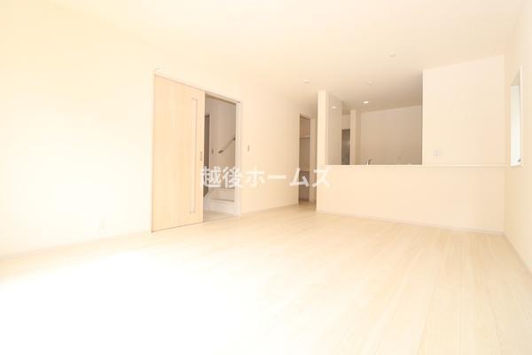 新潟市西区小針５丁目の中古一戸建て