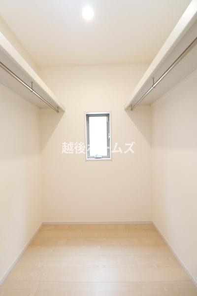 新潟市西区小針５丁目の中古一戸建て