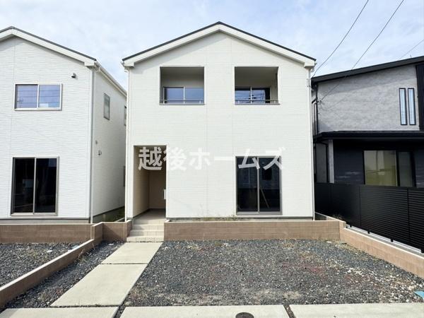 新潟市西区小針５丁目の中古一戸建て