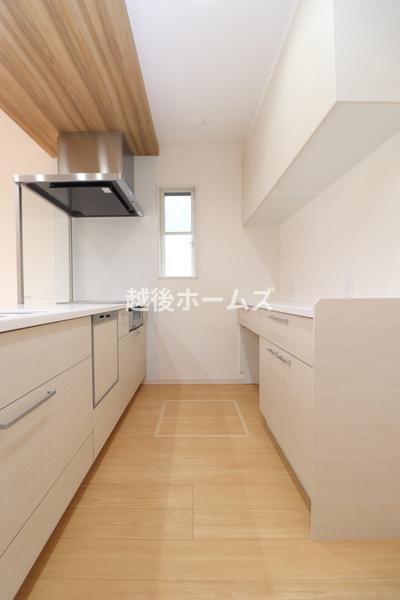 新潟市北区つくし野２丁目の中古一戸建て