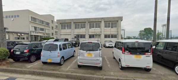 上越市大字上源入の土地(上越市立直江津東中学校)