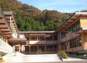 上越市名立区名立小泊の中古一戸建て(上越市立宝田小学校)