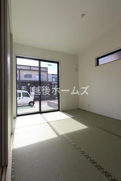 ２号棟　上越市昭和町２丁目　いろどりアイタウン