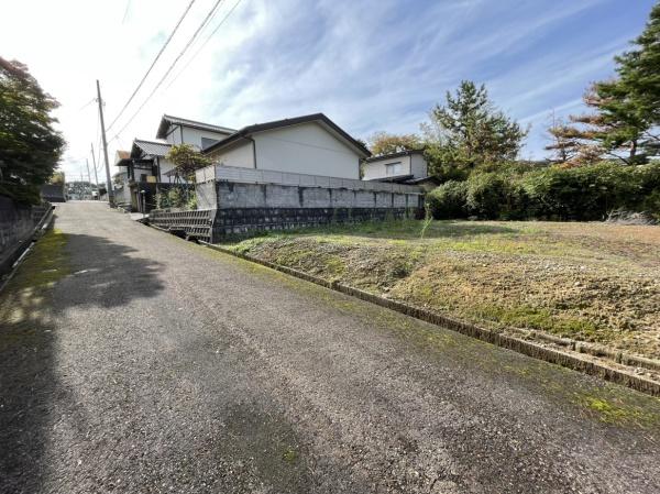 売地　上越市国府２丁目