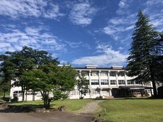 妙高市大字関山の中古一戸建て(妙高市立妙高中学校)