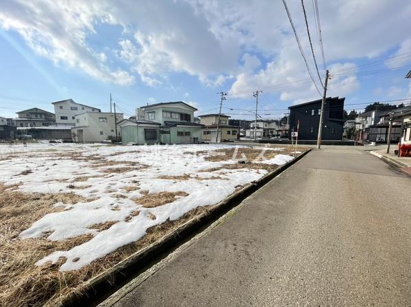 売地　上越市御殿山町