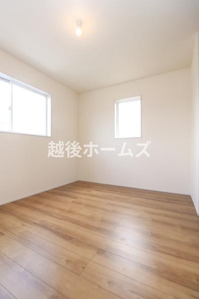 新築戸建　上越市佐内町　グラファーレ　全１棟