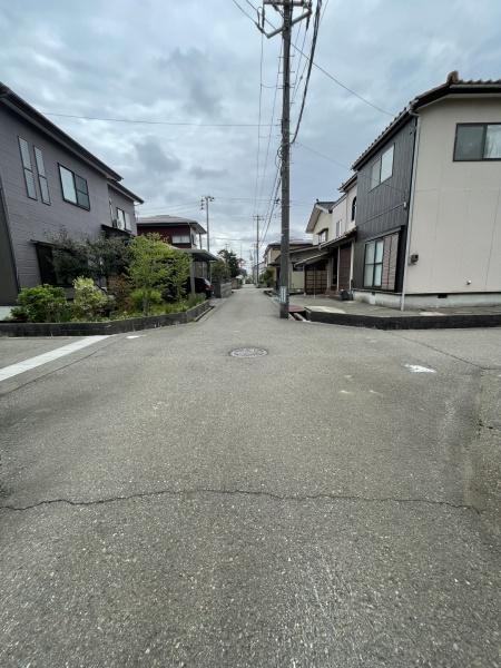 売地　上越市国府３丁目
