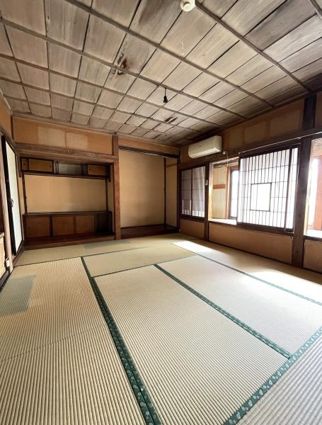 上越市東本町４丁目の中古一戸建て