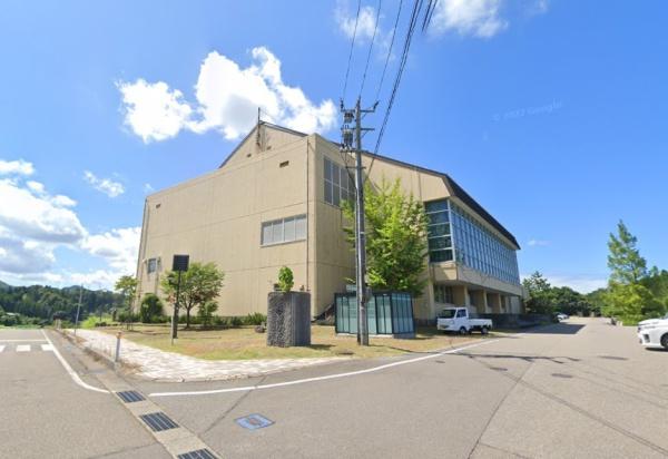 柏崎市西山町五日市の中古一戸建て(柏崎市立西山中学校)