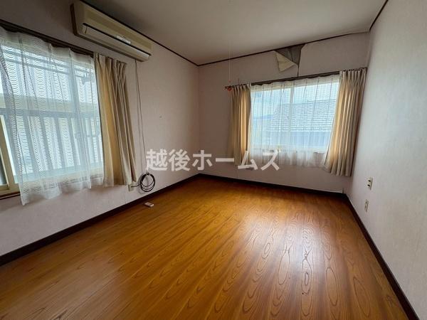 柏崎市諏訪町の中古一戸建て