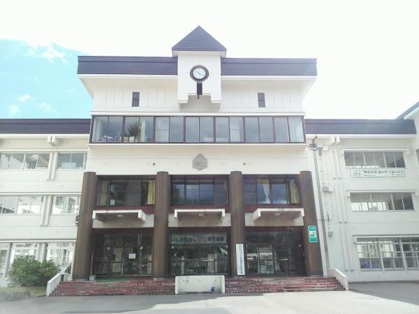 店舗　妙高市大字関山(妙高市立妙高小学校)