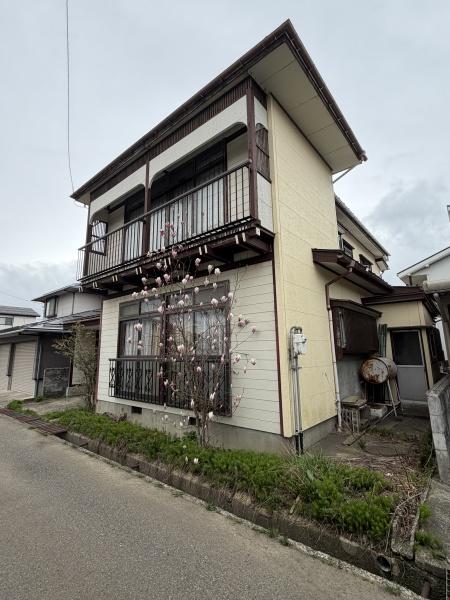 土地　上越市国府３丁目