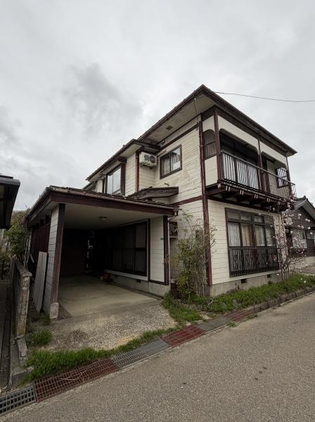 土地　上越市国府３丁目