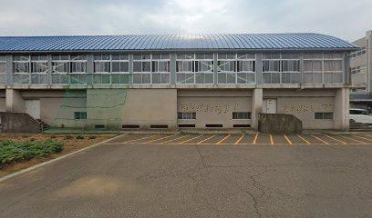 上越市東本町４丁目の中古一戸建て(上越市立東本町小学校)