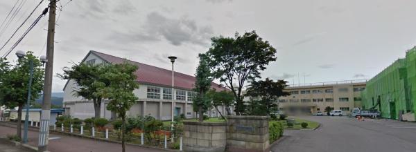 妙高市大字姫川原の土地(妙高市立新井中学校)