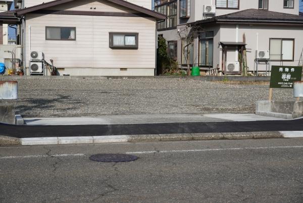 土地　上越市春日新田１丁目