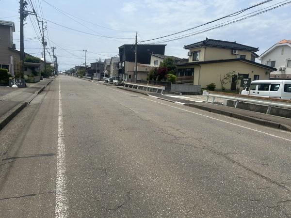 土地　上越市春日新田１丁目